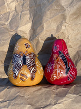 Load image into Gallery viewer, Gourd Ornaments Made in Peru